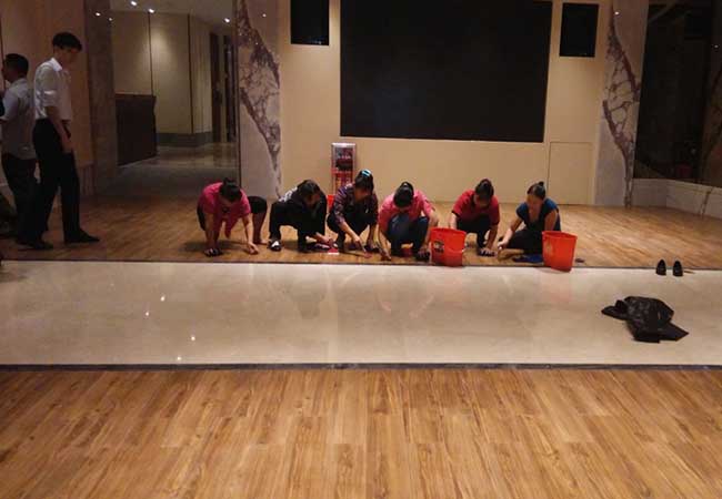 工程開(kāi)荒服務(wù)