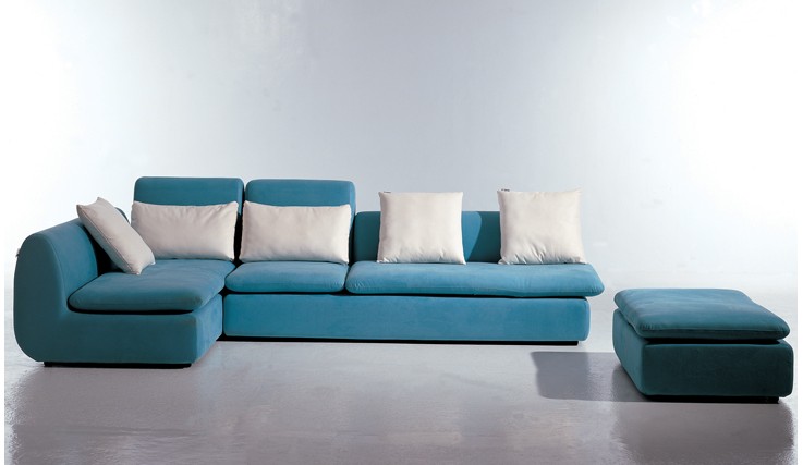 長安保潔公司是如何清洗不同材質(zhì)沙發(fā)？